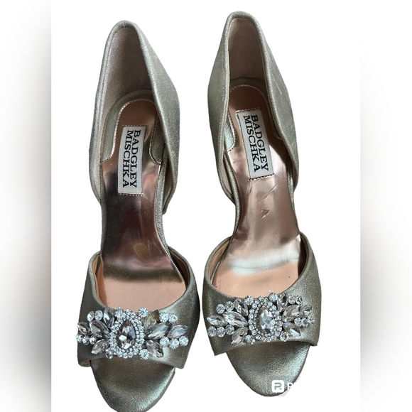 Badgley Mischka Shoes - Badgley Mischka Candace Peep Toe Pumps Size 4.5